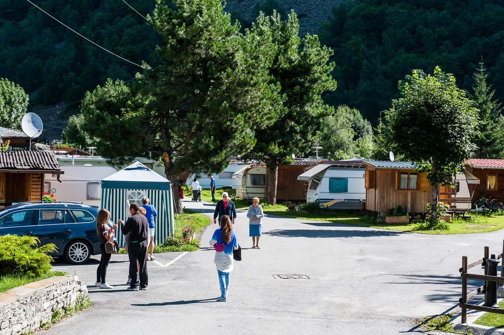 Villaggio Turistico Camping Cervino Antey-Saint-André Exterior foto