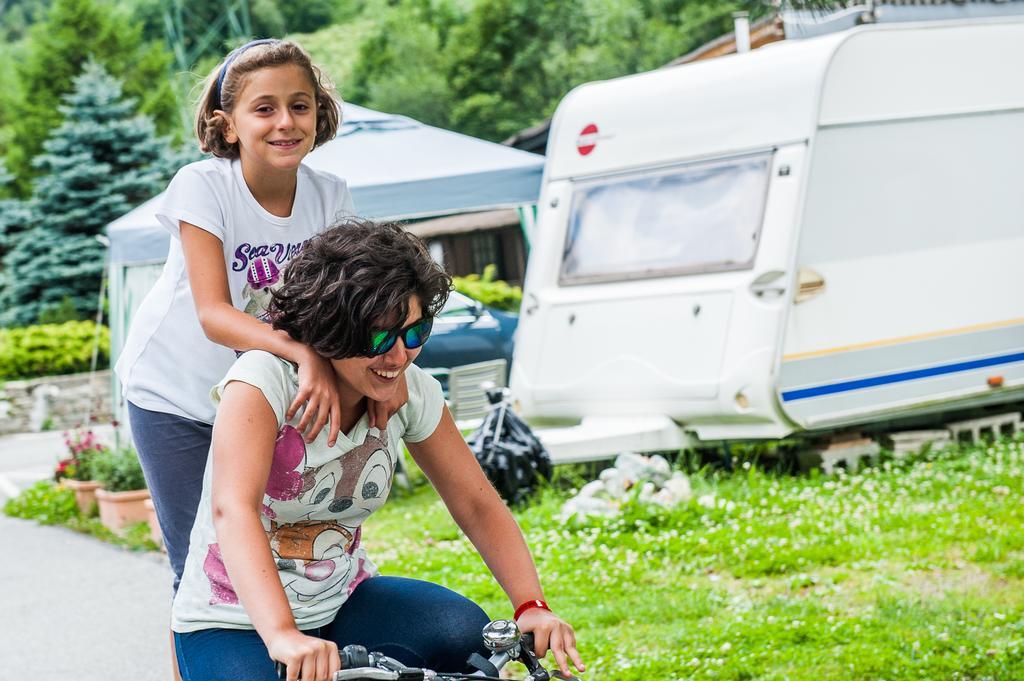 Villaggio Turistico Camping Cervino Antey-Saint-André Exterior foto